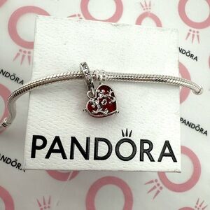 Pandora Disney Mickey & Minnie Mouse Kiss Red Murano Glass